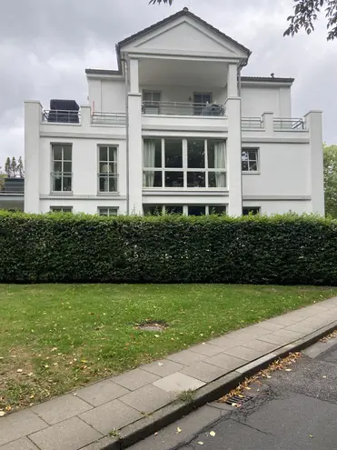 4 Zimmer Wohnung mit 107 m² in Hamburg – Bild 2