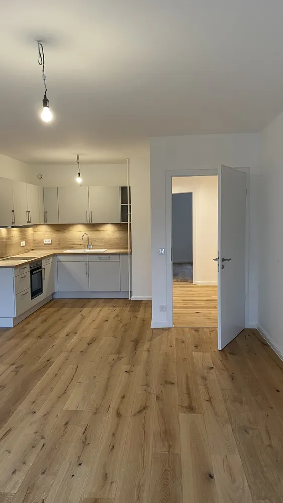 2 Zimmer Wohnung mit 69 m² in Berlin – Bild 2