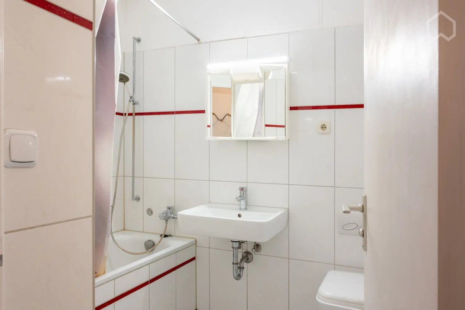 1 Zimmer Wohnung mit 35 m² in München – Bild 7