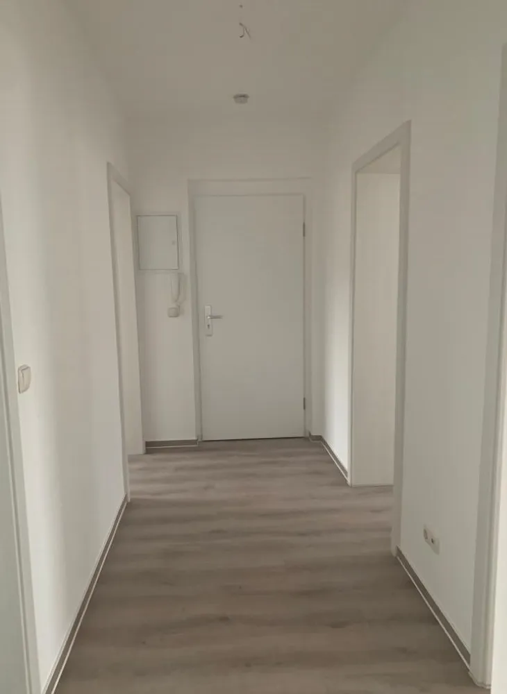 3 Zimmer Wohnung mit 72 m² in Neubrandenburg – Bild 2