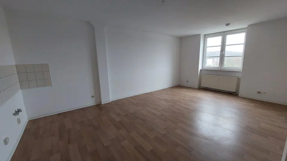 2 Zimmer Wohnung mit 48 m² in Crimmitschau – Bild 1