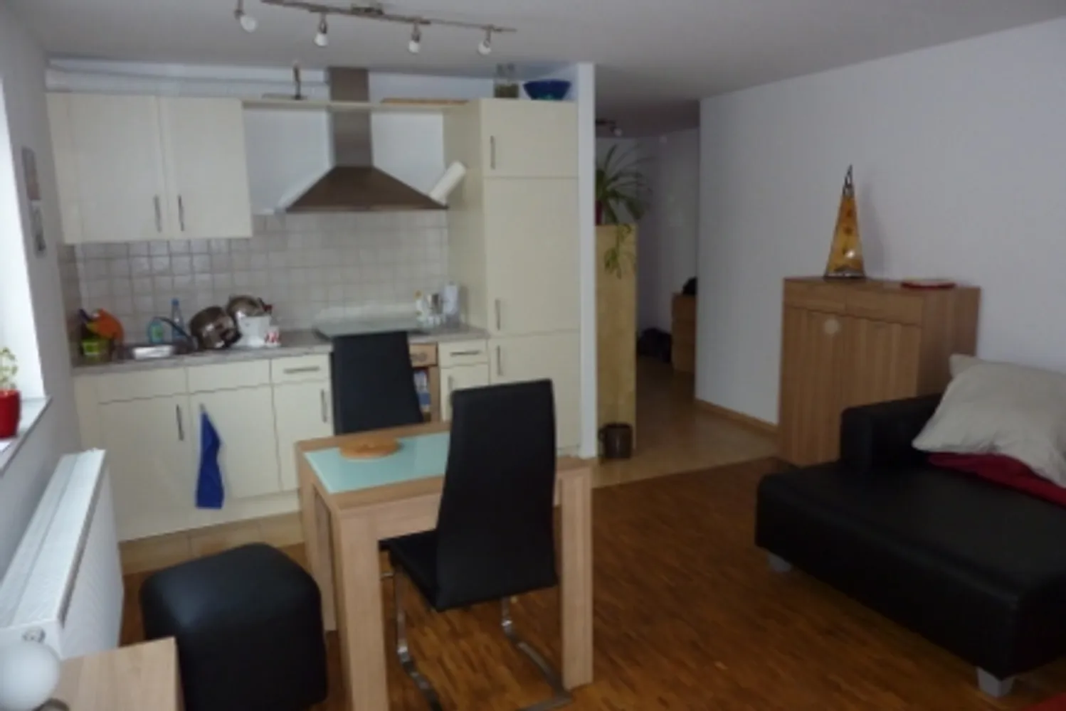 2 Zimmer Wohnung mit 49 m² in Karlsruhe – Bild 1