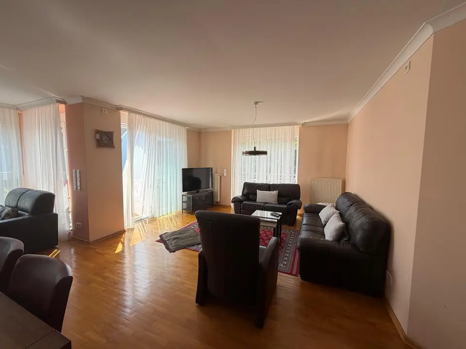 WG-Zimmer mit 14 m² in Frankfurt am Main – Bild 2