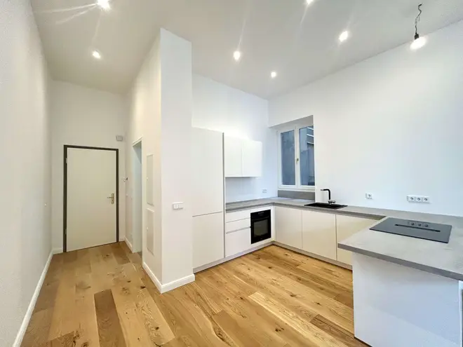 2 room apartment with 83 m² in Berlin – Photo 5