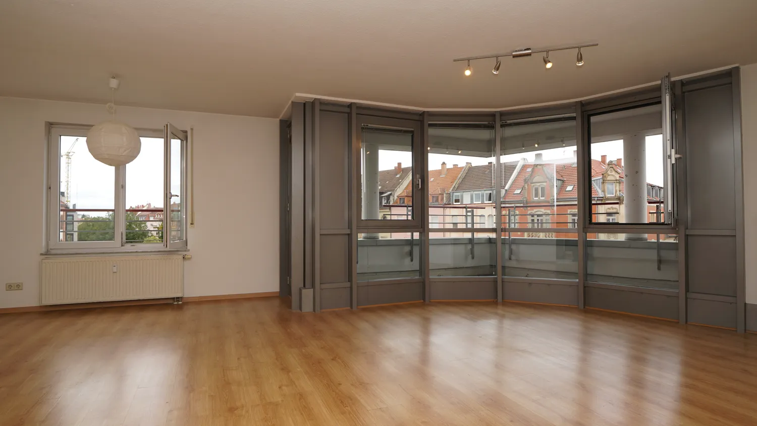 2 Zimmer Wohnung mit 60 m² in Karlsruhe – Bild 1