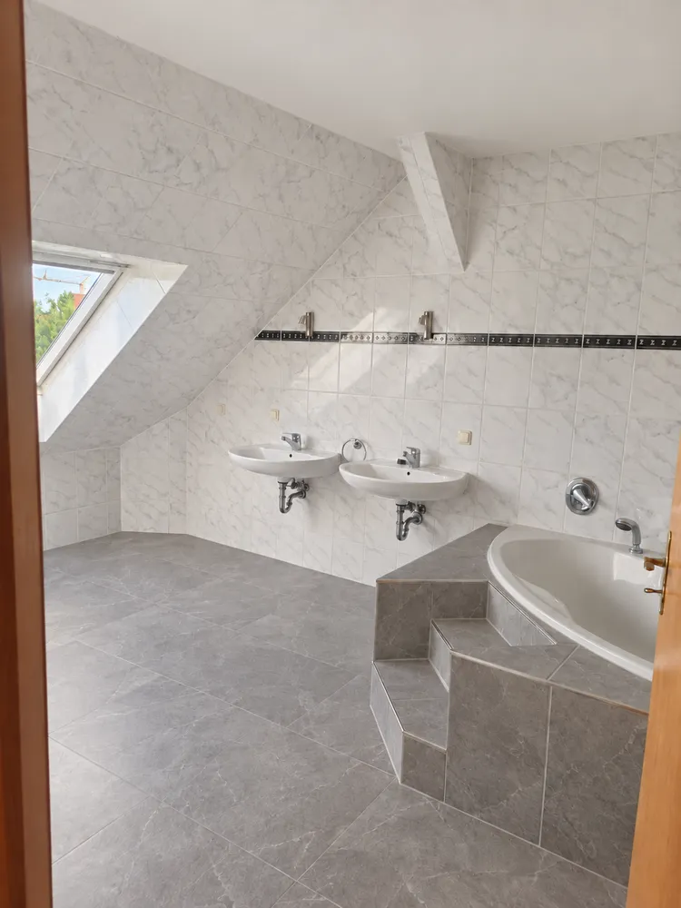 4 Zimmer Wohnung mit 180 m² in Leipzig – Bild 9