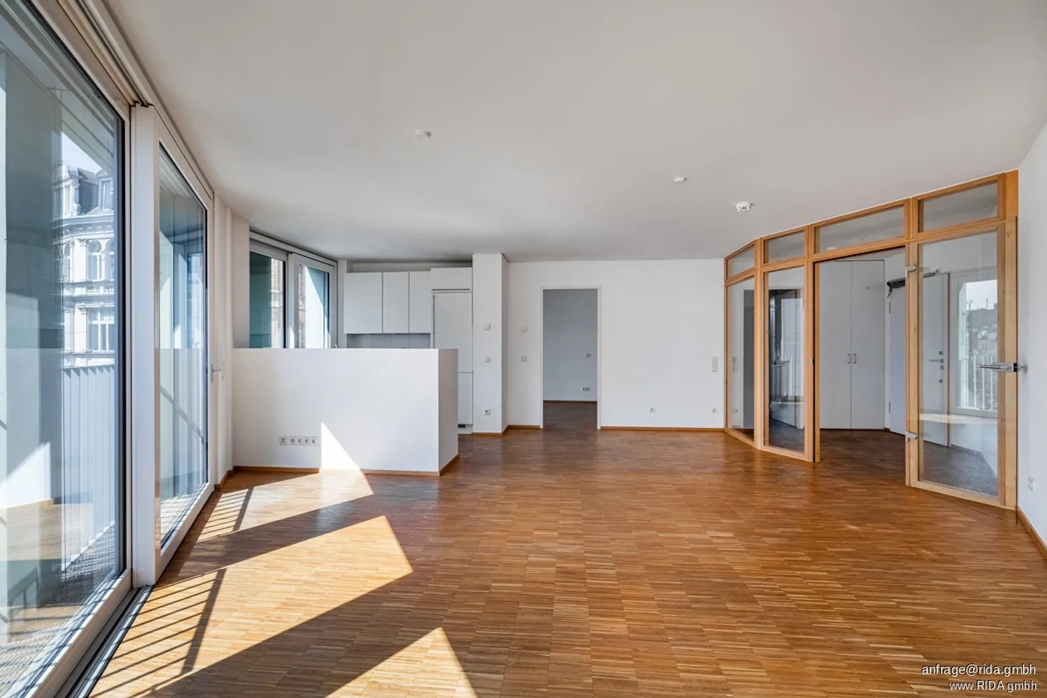2 Zimmer Wohnung mit 68 m² in Köln – Bild 2