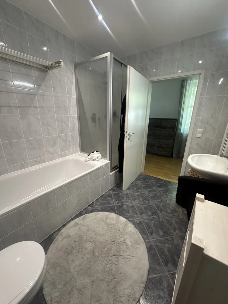 2 Zimmer Wohnung mit 73 m² in München – Bild 4