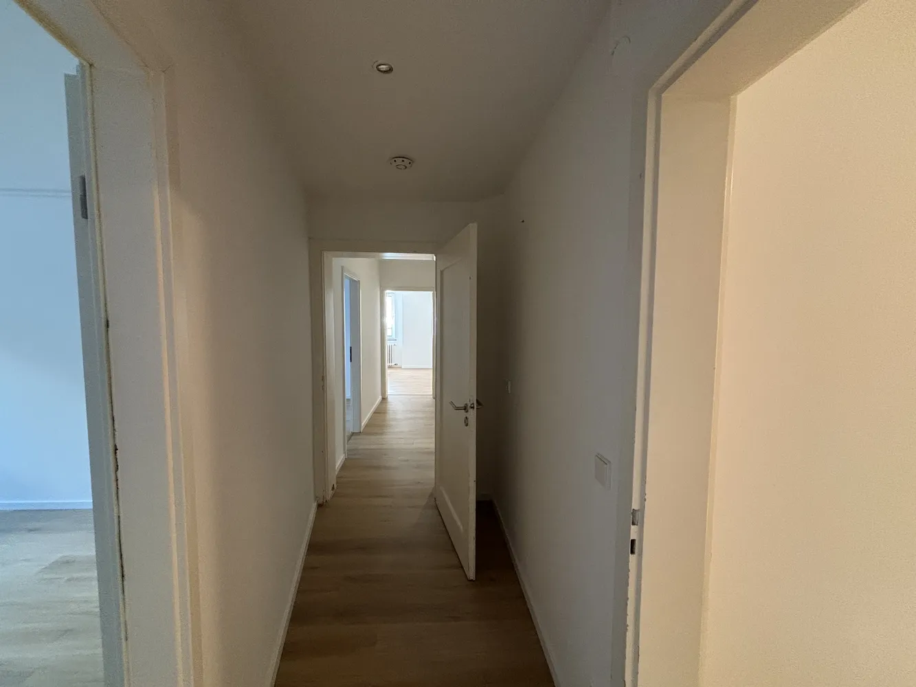 1 room apartment with 18 m² in Stuttgart – Photo 4
