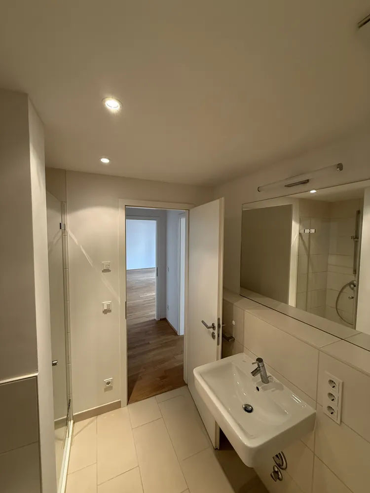 2 Zimmer Wohnung mit 57 m² in Berlin – Bild 6