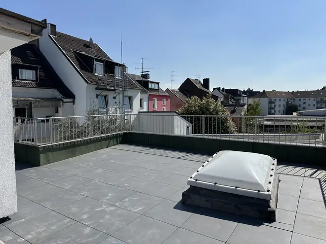 3 Zimmer Wohnung mit 144 m² in Köln – Bild 2