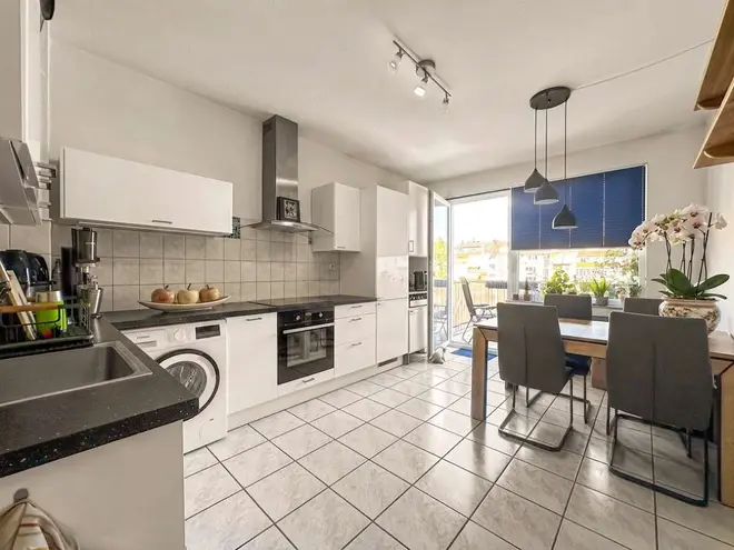 2 Zimmer Wohnung mit 86 m² in Düsseldorf – Bild 3
