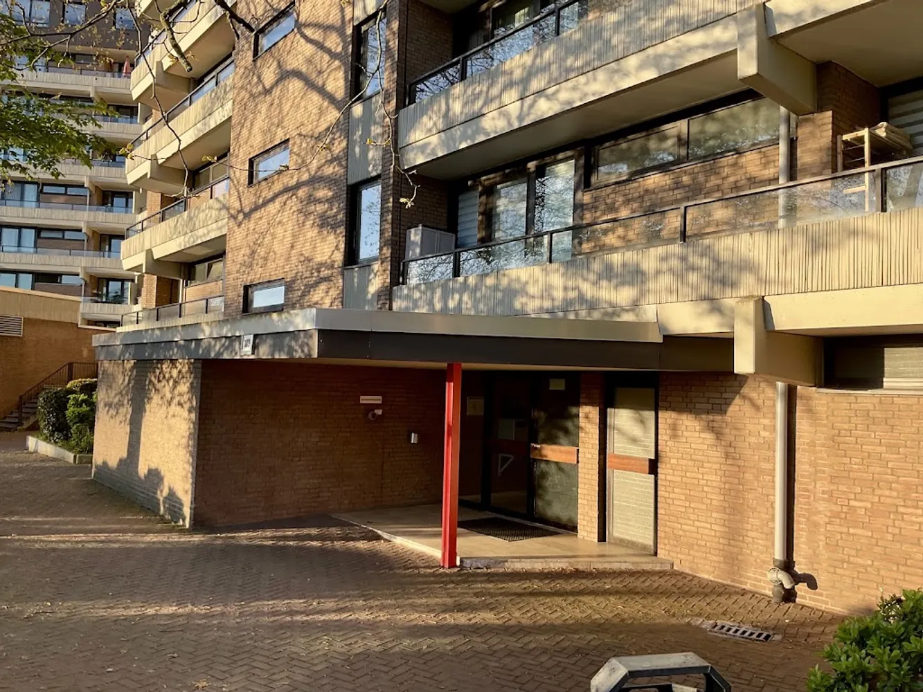 4 Zimmer Wohnung mit 115 m² in Köln – Bild 1
