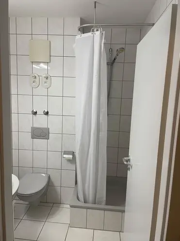 1 Zimmer Wohnung mit 27 m² in Frankfurt am Main – Bild 6