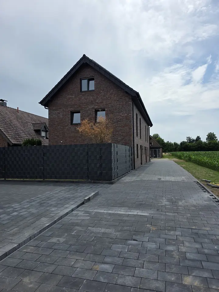 5 Zimmer Haus mit 135 m² in Rees – Bild 1