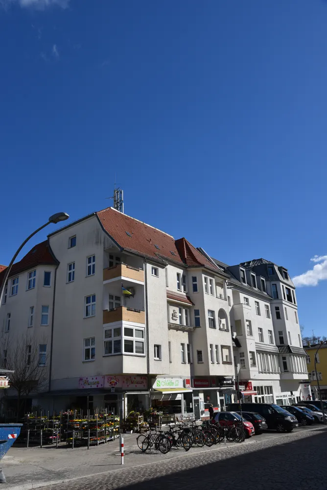 5 Zimmer Wohnung mit 120 m² in Berlin – Bild 1