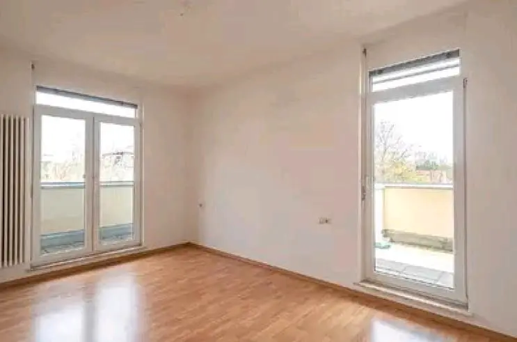 2 Zimmer Wohnung mit 77 m² in Dresden – Bild 3