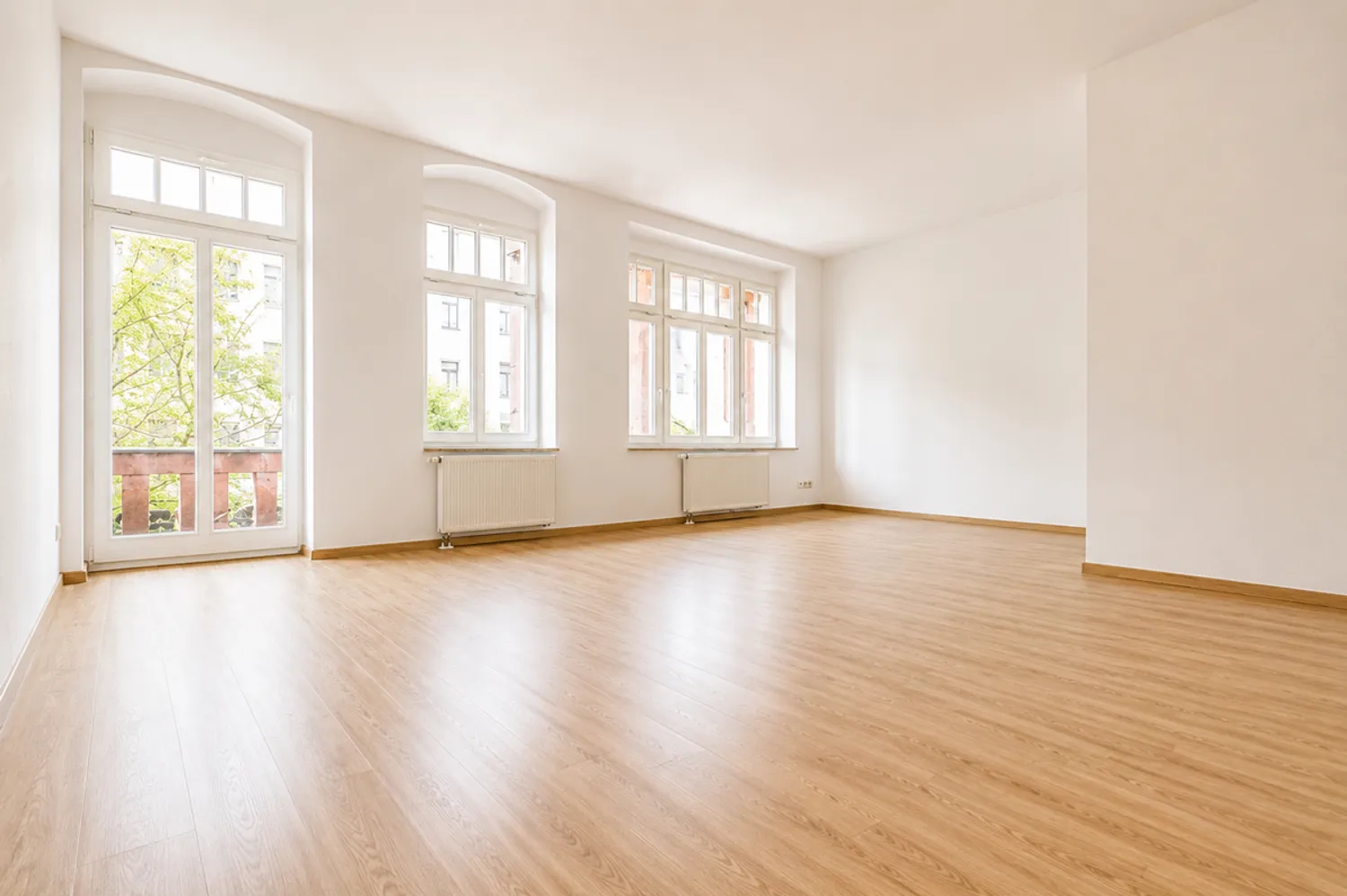 4 Zimmer Wohnung mit 123 m² in Chemnitz – Bild 1