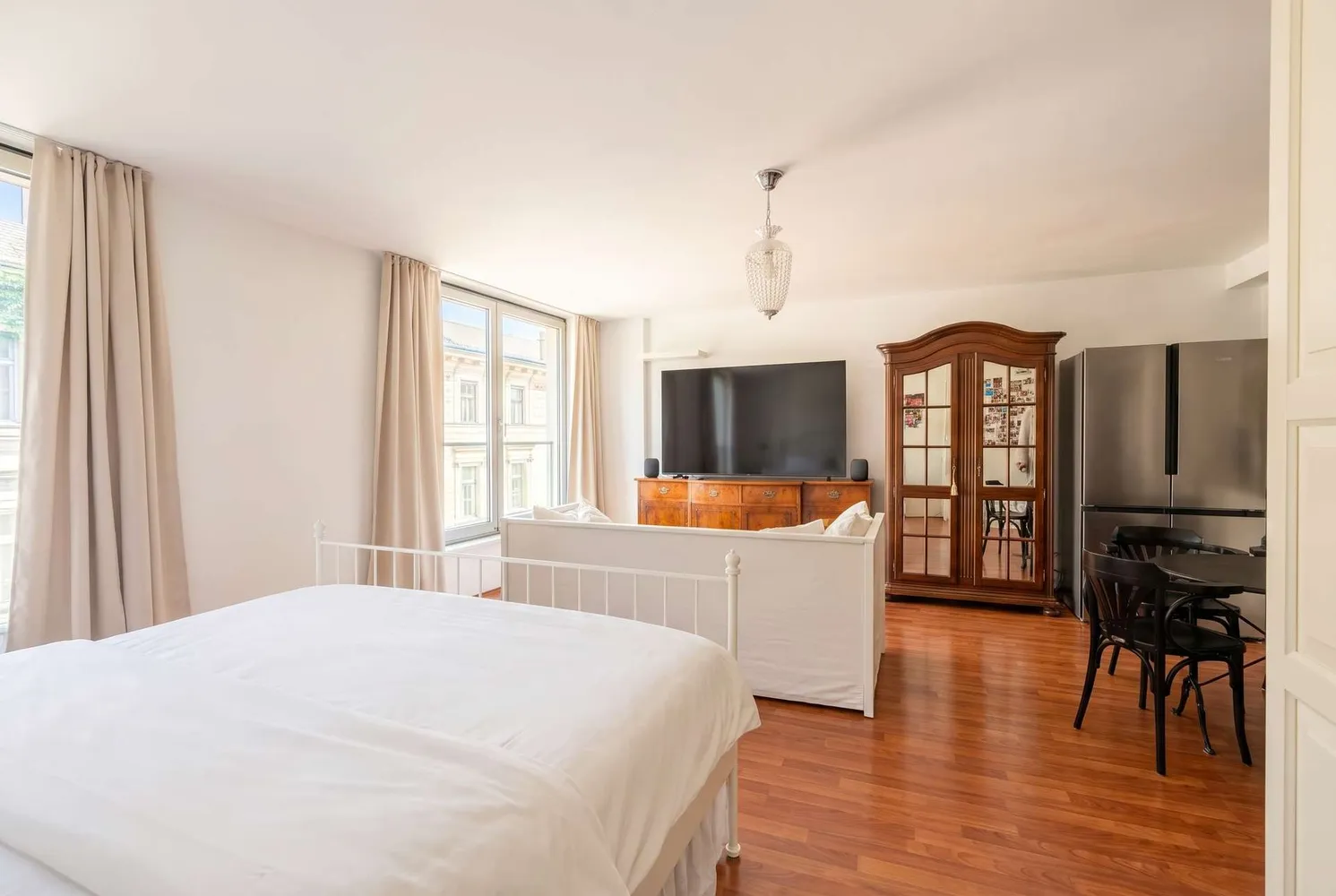 1 Zimmer Wohnung mit 53 m² in Frankfurt am Main – Bild 1