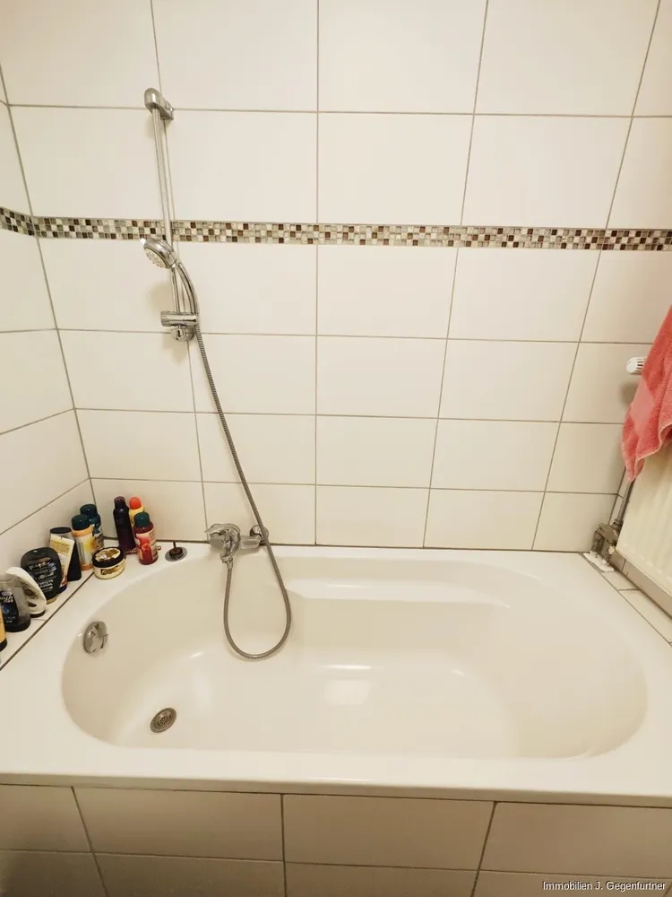 2 Zimmer Wohnung mit 71 m² in Regensburg – Bild 3