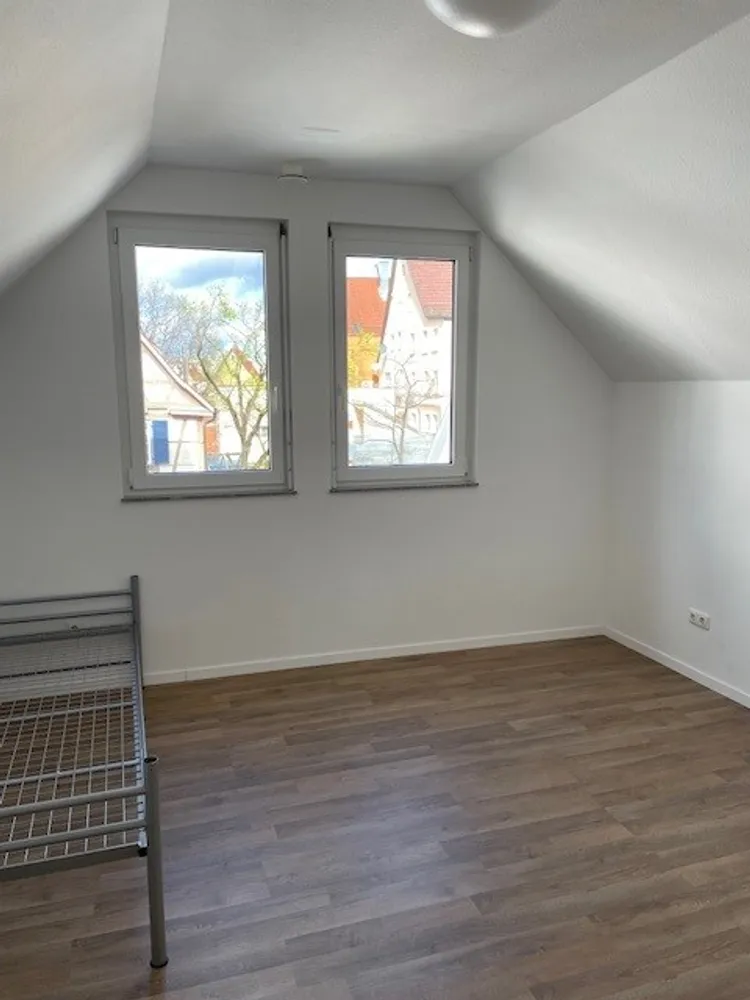 4 Zimmer Wohnung mit 100 m² in Reutlingen – Bild 3