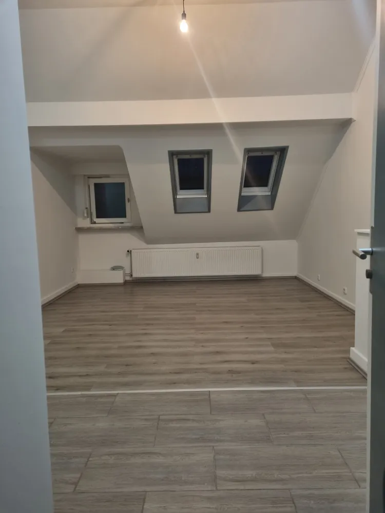 2 Zimmer Wohnung mit 67 m² in Bonn – Bild 2