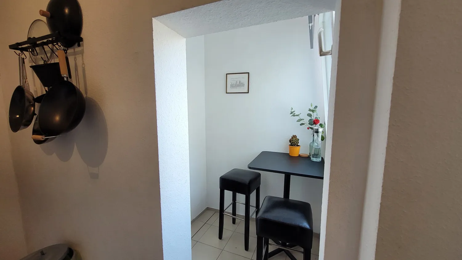 1 room apartment with 33 m² in Cologne – Photo 6