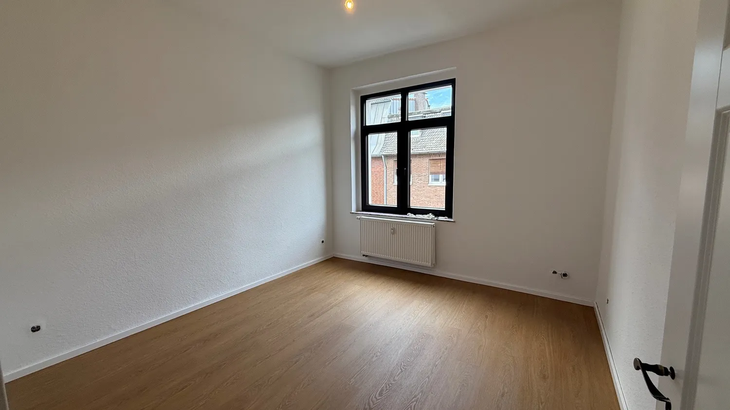 4 Zimmer Wohnung mit 104 m² in Neuss – Bild 8