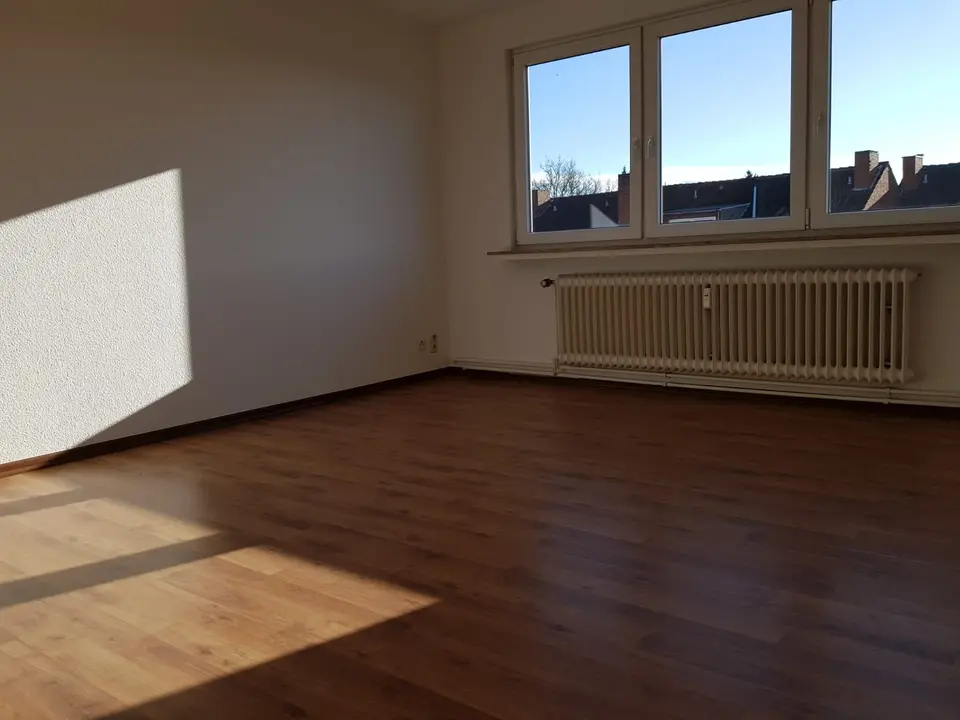 4 Zimmer Wohnung mit 92 m² in Bremerhaven – Bild 2
