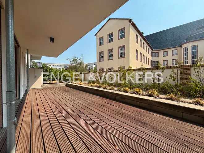 2 Zimmer Wohnung mit 70 m² in Frankfurt am Main – Bild 4