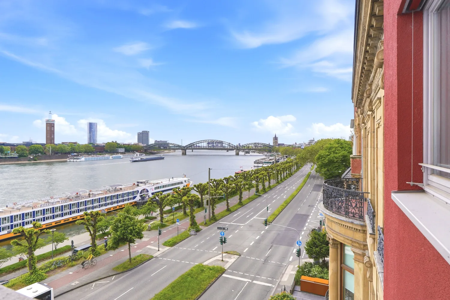 2 Zimmer Wohnung mit 110 m² in Köln – Bild 5