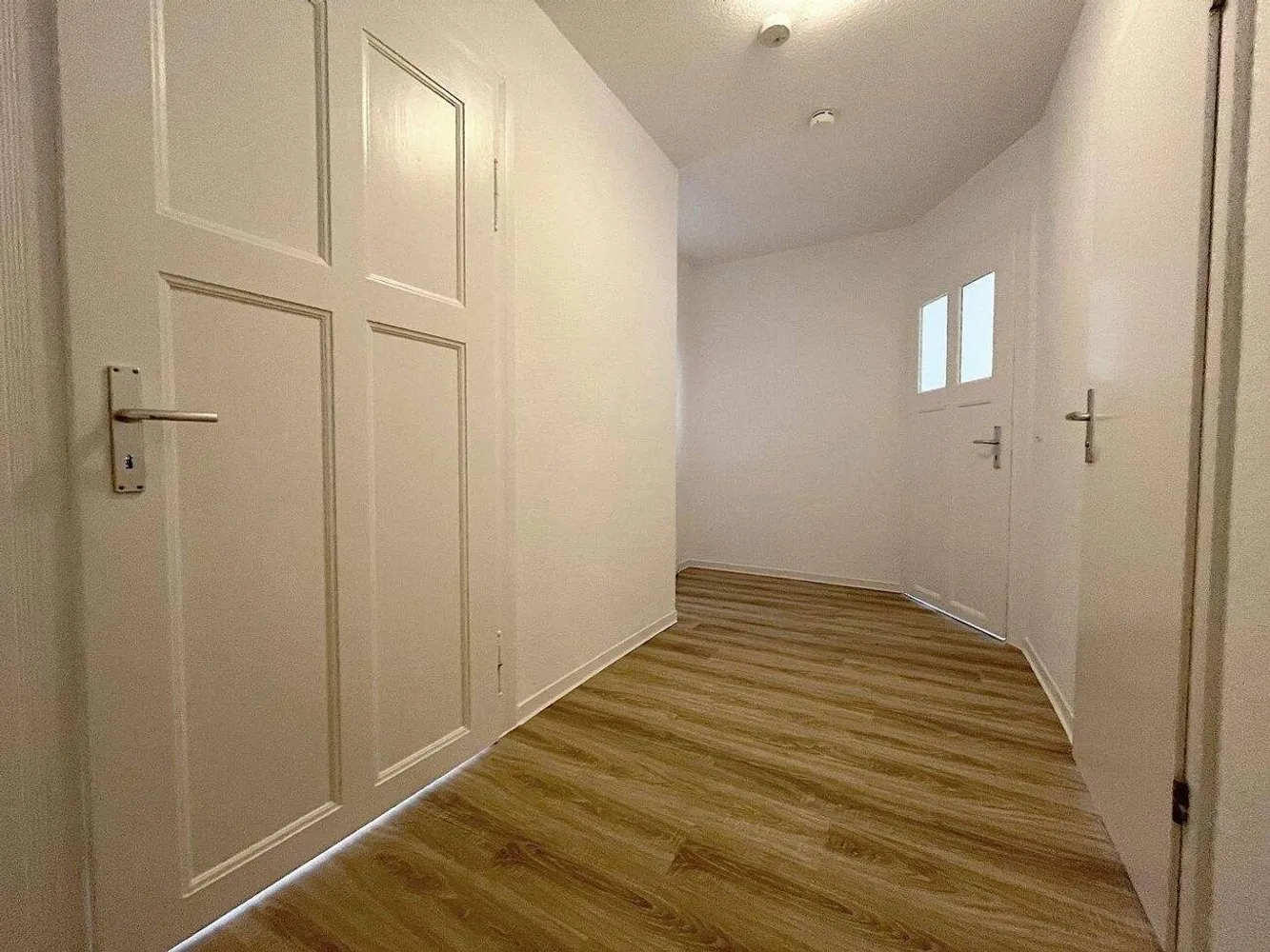 2 room apartment with 65 m² in Chemnitz – Photo 2