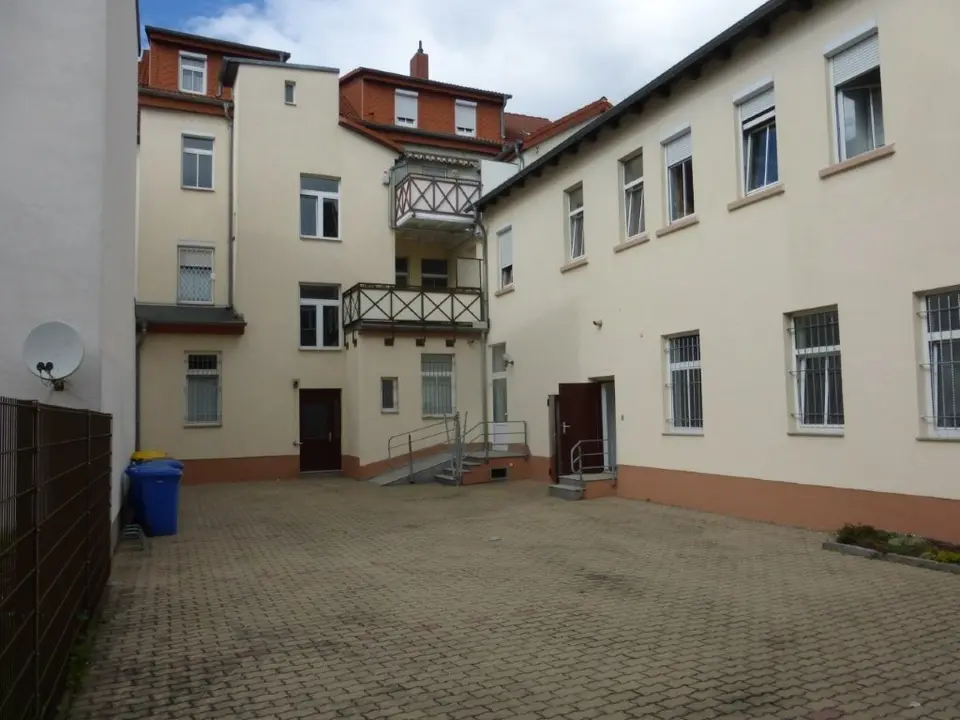 4 Zimmer Wohnung mit 115 m² in Weißenfels – Bild 4