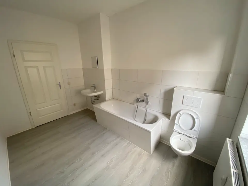 5 Zimmer Wohnung mit 109 m² in Riesa – Bild 3