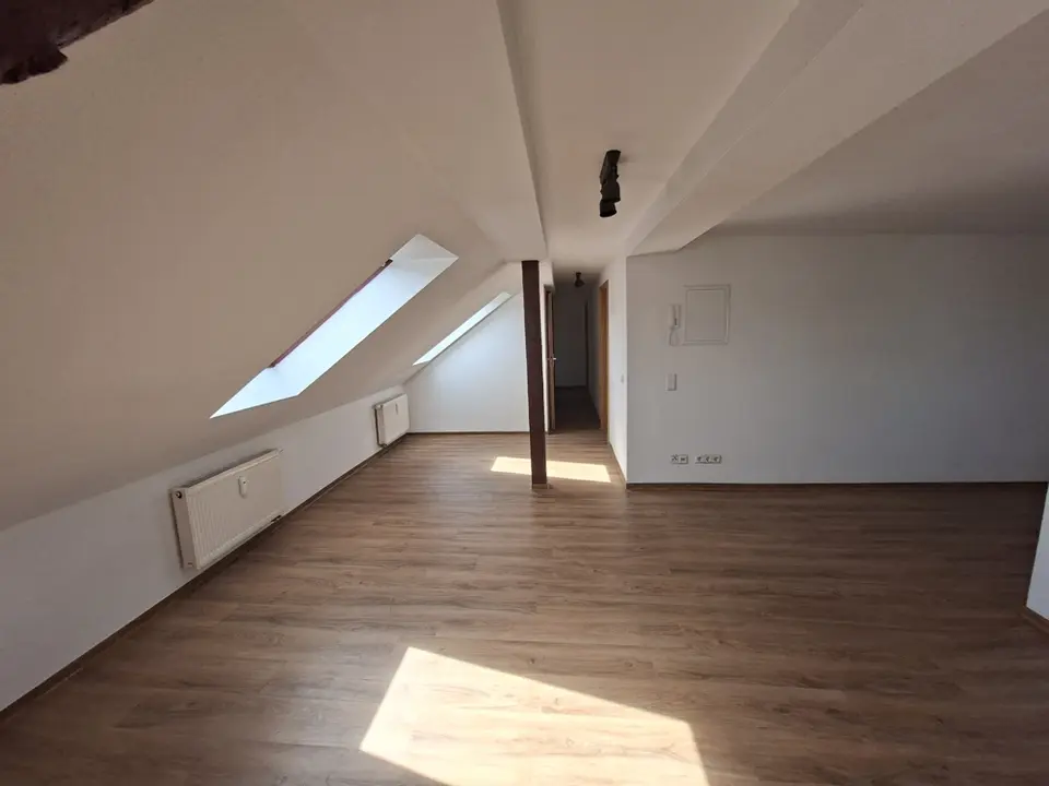 4 Zimmer Wohnung mit 89 m² in Dresden – Bild 3