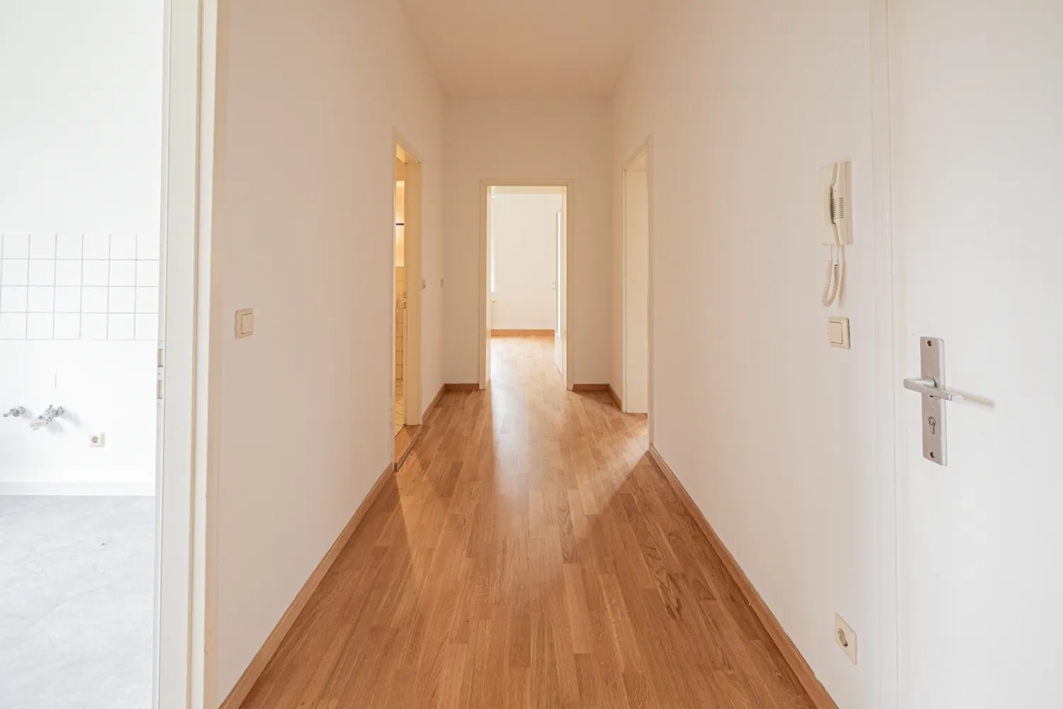 2 Zimmer Wohnung mit 59 m² in Dresden – Bild 2