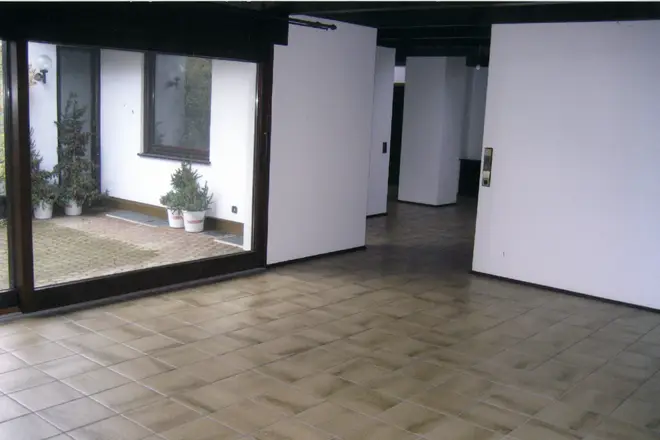6 Zimmer Haus mit 202 m² in Freiburg im Breisgau – Bild 3