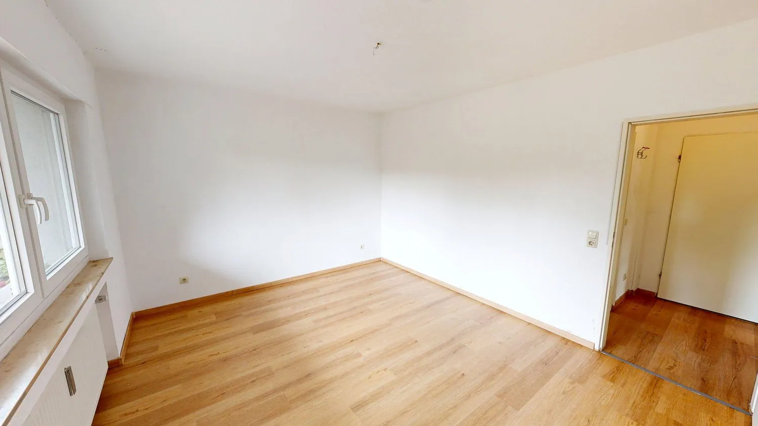 2 Zimmer Wohnung mit 66 m² in Brühl – Bild 1