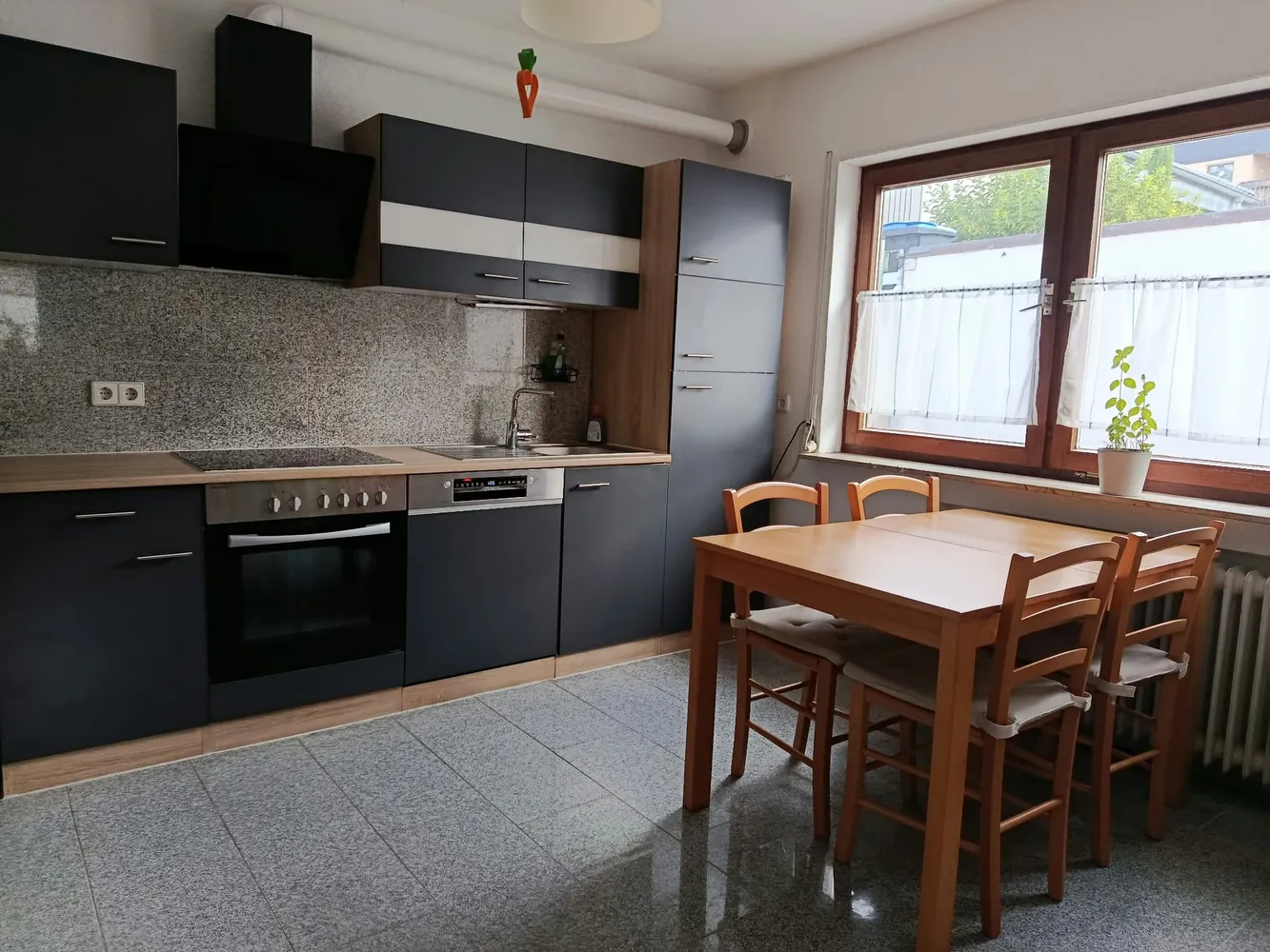 4 Zimmer Wohnung mit 105 m² in Metzingen – Bild 5
