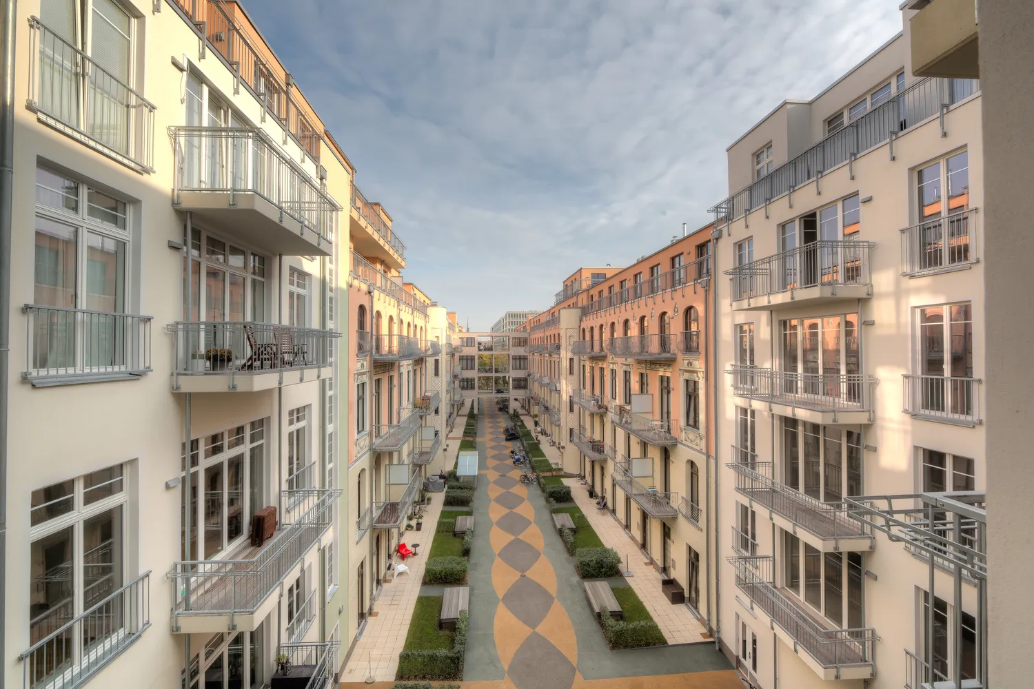 3 Zimmer Wohnung mit 107 m² in Berlin – Bild 1