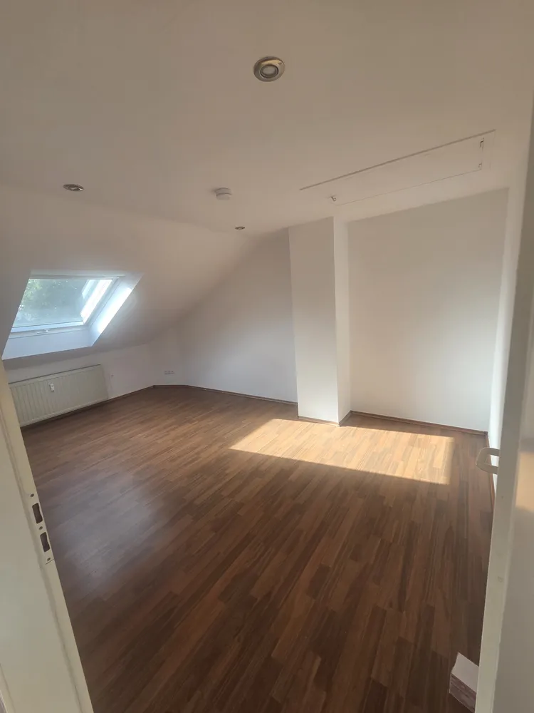 3 room apartment with 88 m² in Düsseldorf – Photo 3