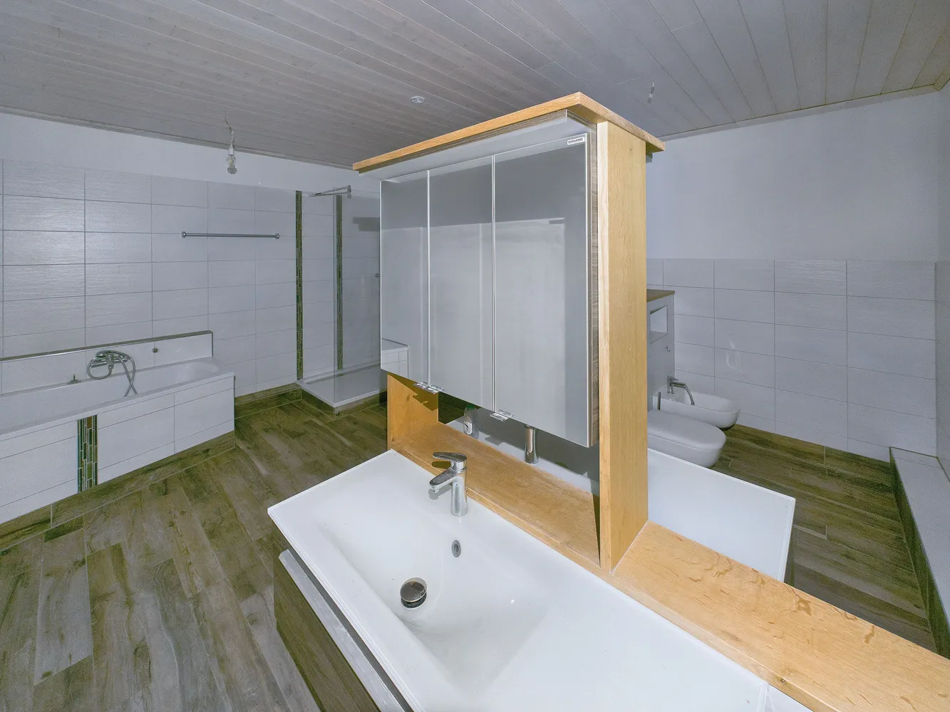4 Zimmer Wohnung mit 154 m² in Elmshorn – Bild 3