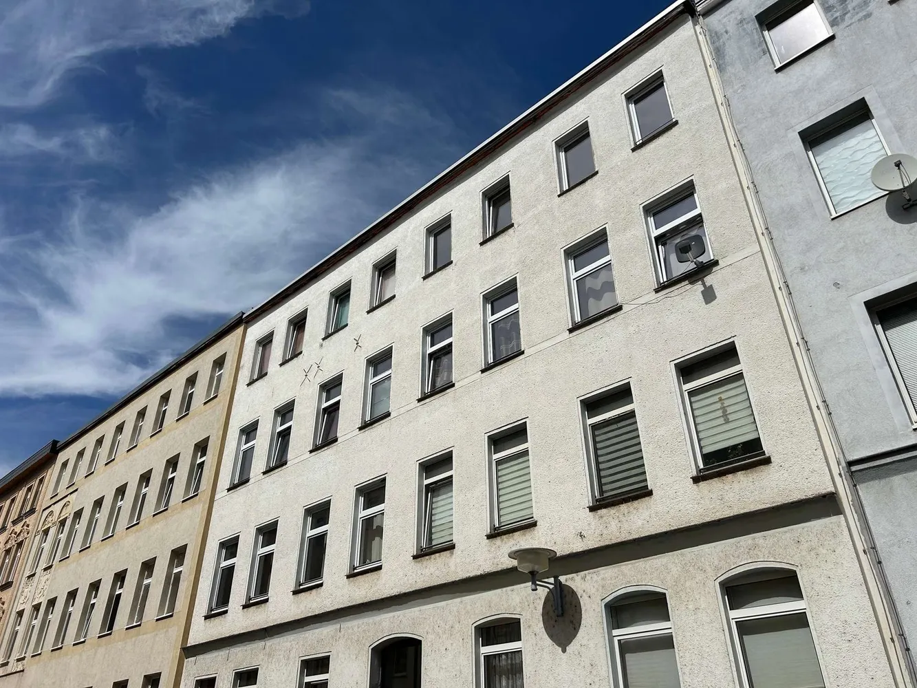 2 Zimmer Wohnung mit 76 m² in Halle (Saale) – Bild 1
