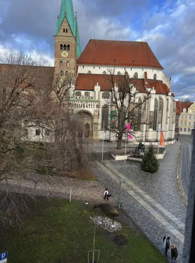 6 Zimmer Wohnung mit 180 m² in Augsburg – Bild 5