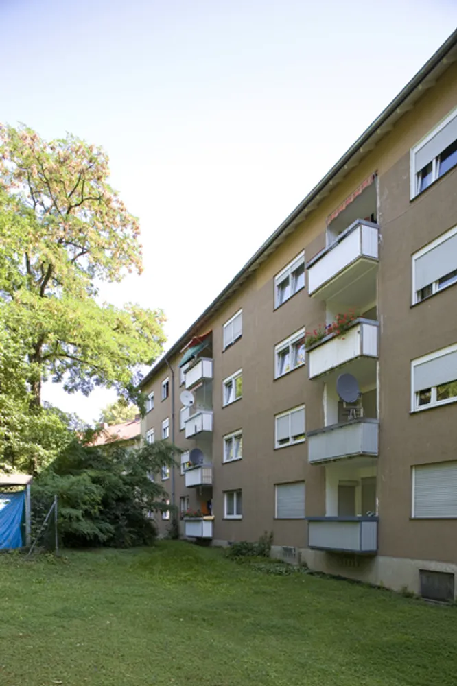 4 Zimmer Wohnung mit 98 m² in Frankfurt am Main – Bild 1