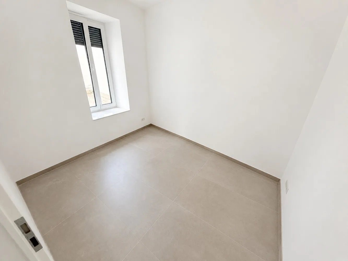 2 room apartment with 40 m² in Cologne – Photo 3