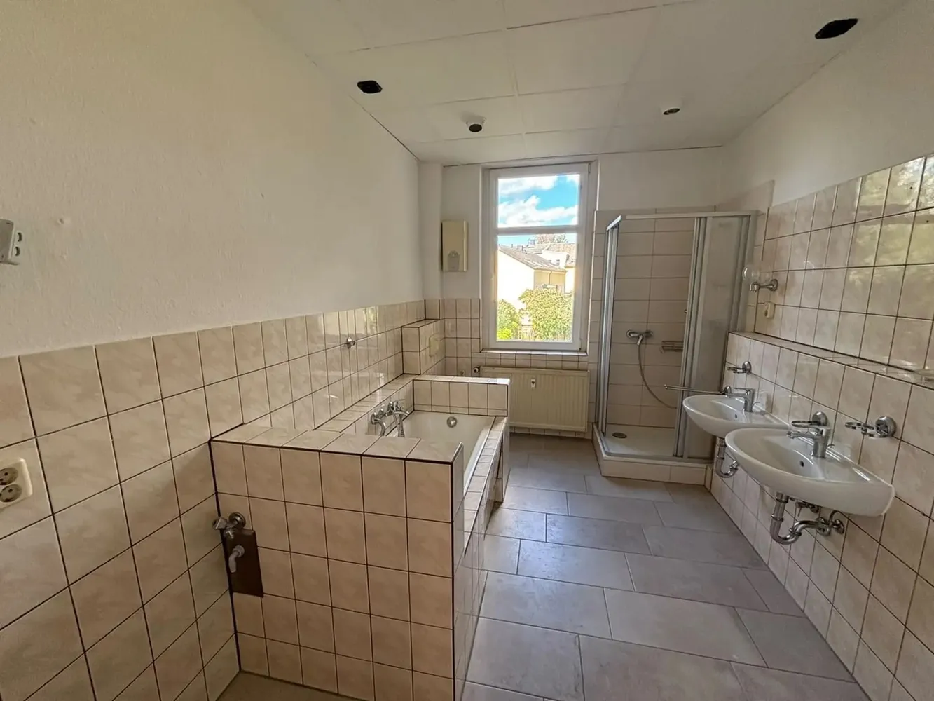 4 room apartment with 95 m² in Chemnitz – Photo 4