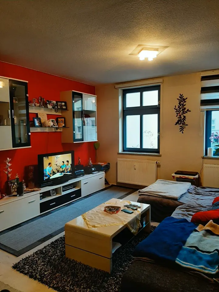 4 Zimmer Wohnung mit 90 m² in Halle (Saale) – Bild 1