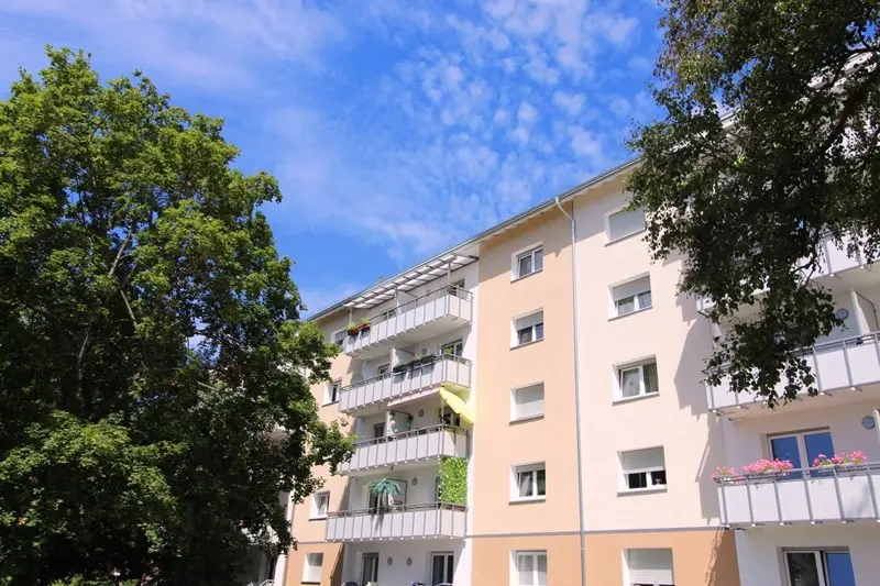 4 Zimmer Wohnung mit 70 m² in Karlsruhe – Bild 2