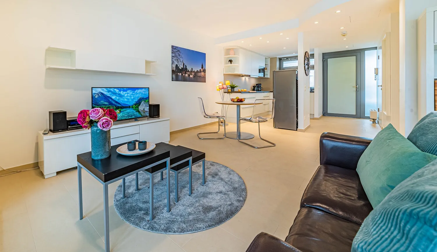 2 room apartment with 65 m² in Frankfurt am Main – Photo 7